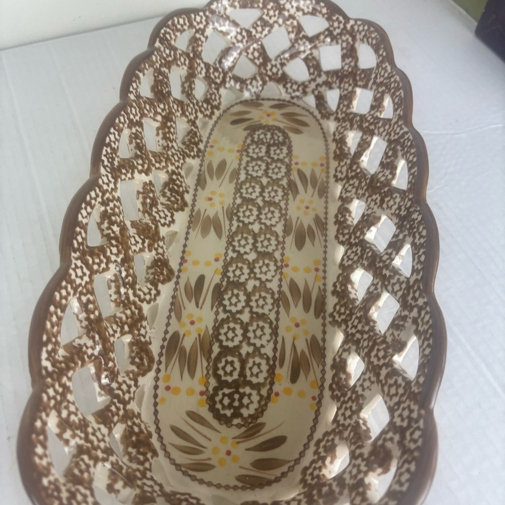 Temptations by Tara brown ceramic bread warming basket-oven safe-EUC